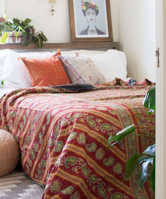 5 Reasons to Get Addicted to Kantha Quilts | Jaipur Handloom