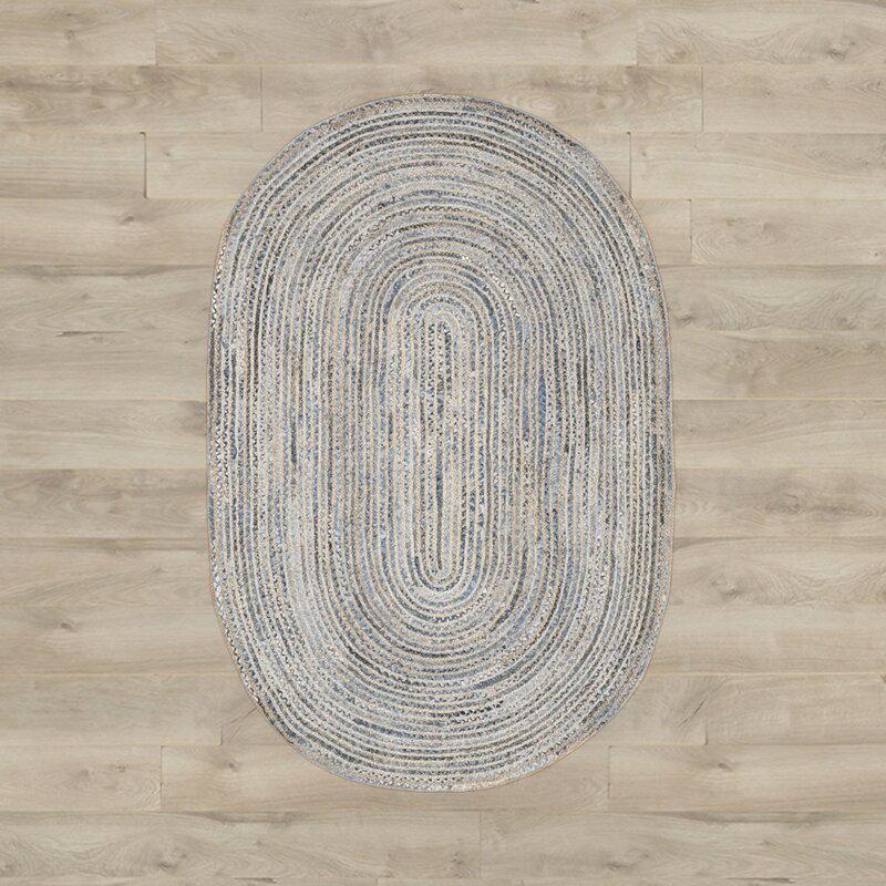 4 X 6 Oval rug for bedroom