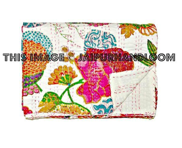 Sari Kantha Quilt In White, Floral Kantha Blanket, Kantha Bedspread, Kantha Throw, Kantha Bedding, queen kantha Blanket, Indian Sari Quilt