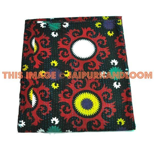 Suzani print kantha quilt in queen size kantha bedding Blanket