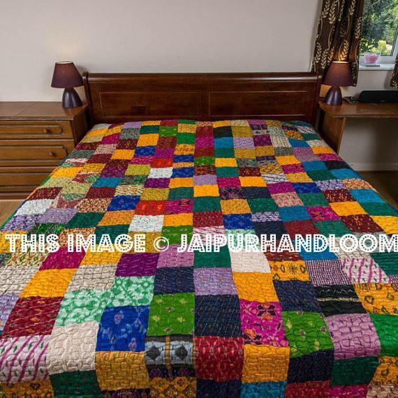 Vintage sari Quilt - Silk sari quilt kantha throw Bohemian Quilt