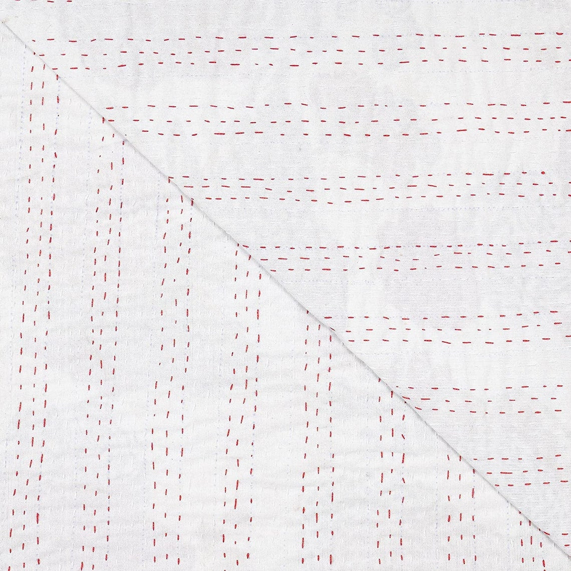 White Floral Kantha Quilt In Queen Blanket Bedspread